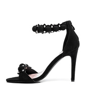 Sandałki z ćwiekami LB527 Czarne Szpilki