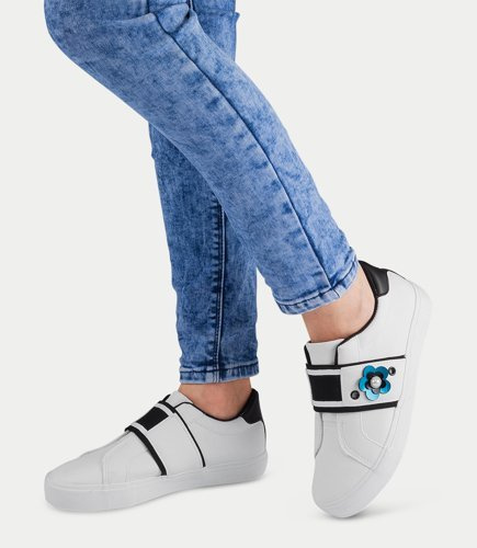 Buty sportowe damskie Ideal Shoes W3079 Białe