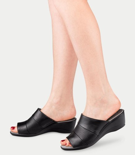 Klapki damskie Pesco 1539 Czarne