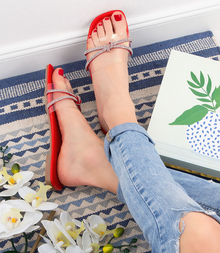 Klapki damskie Laura Mode QL-235 Czerwone