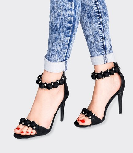 Sandałki z ćwiekami LB527 Czarne Szpilki